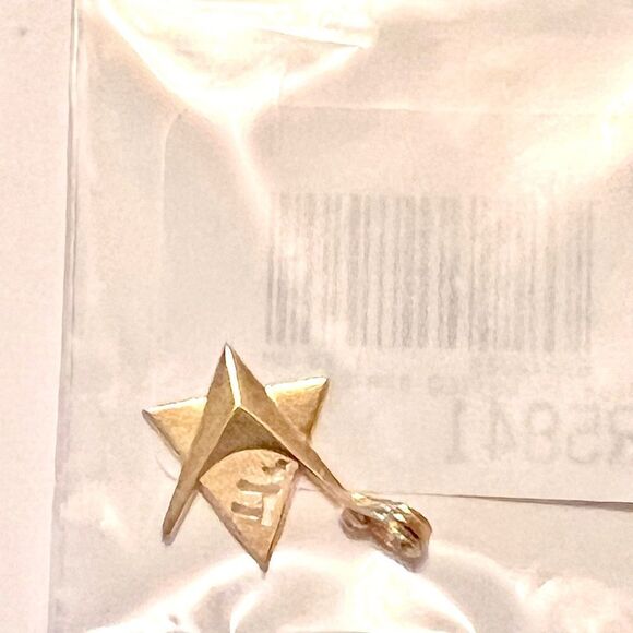 14K Polished Star Of David with Chai Charm - Picture 9 of 10